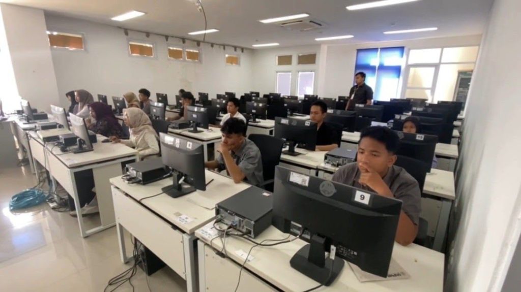 Peserta UTBK Tertangkap Basah Memakai Alat Bantu untuk Berbuat Curang di Untidar