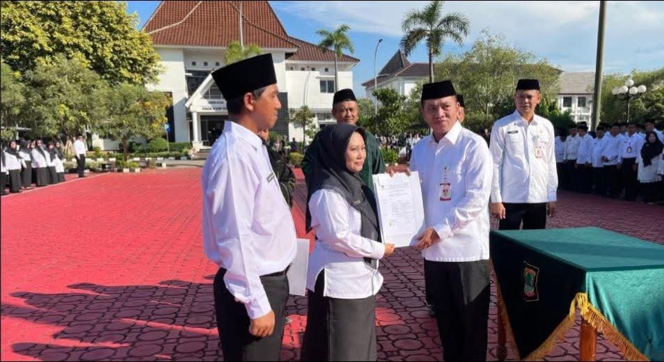 Ratusan Kepala Sekolah Karawang Resmi Dilantik, Pesan Bupati Aep Disampaikan