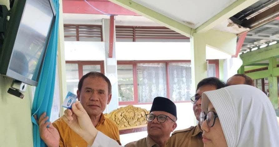 SMP Negeri 1 Telukjambe Timur Karawang Luncurkan Sistem Absensi Daring untuk Pantau Siswa