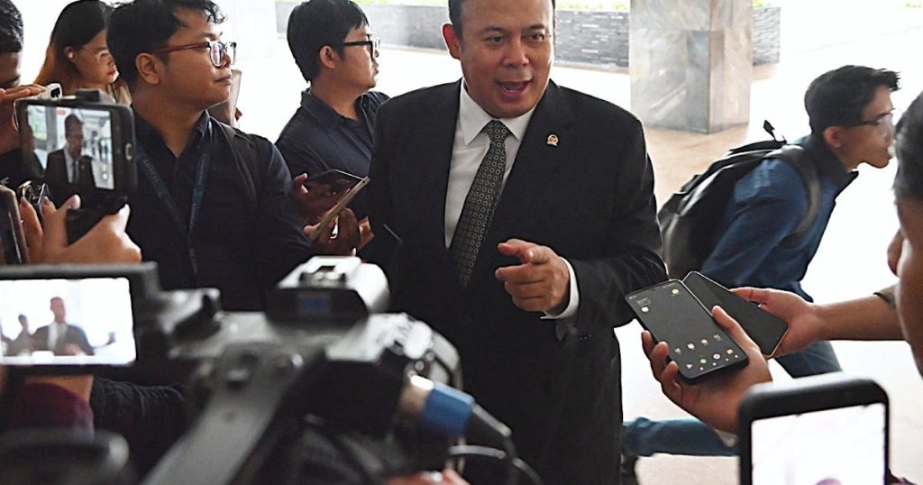 Guru Honorer Diangkat Bertahap Menjadi ASN: Usulan Legislator