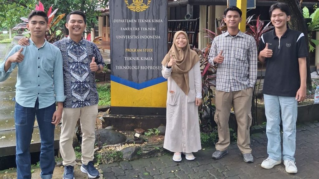 Kolaborasi Dosen Polindra & UI: Alat Bio Energi Bahan Bakar Pesawat