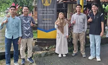 Pendidikan Kolaborasi Dosen Polindra dan UI Berhasil Kembangkan Alat Bio Energi untuk Bahan Bakar Pesawat 28 Februari 2026, 06:02 WIB