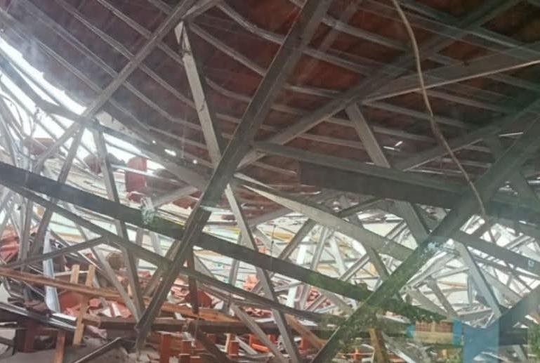 Tiga Ruang Kelas SDN 3 Mirat Leuwimunding Roboh