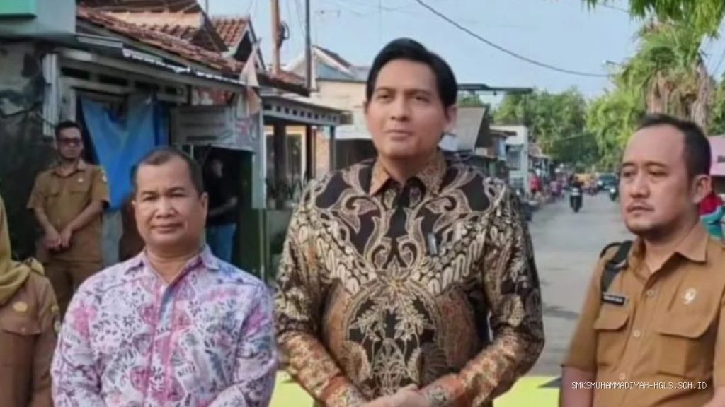 Bupati Lucky Hakim & Kadis PUPR Tinjau Progres Jalan Indramayu