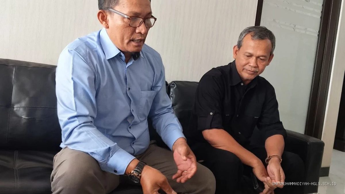 DPD IWOI Indramayu Laporkan Dugaan Pungli Infak SMKN 1 Gabuswetan ke KCD