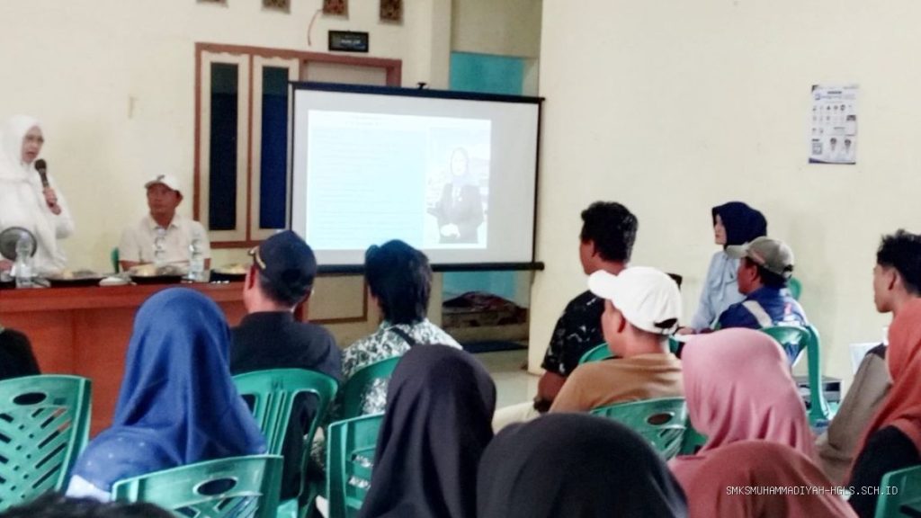 DPRD Jabar dr Ratnawati Serap Aspirasi Warga Indramayu