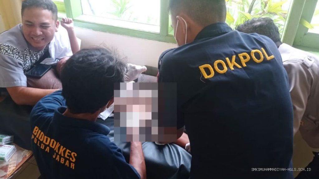 Khitanan Massal Polres Cirebon Kota: HUT Bhayangkara ke-80