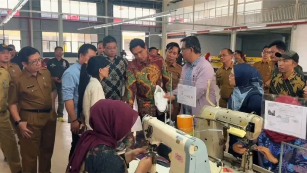Lucky Hakim Tinjau PT Free View: Serapan 20 Ribu Tenaga Kerja