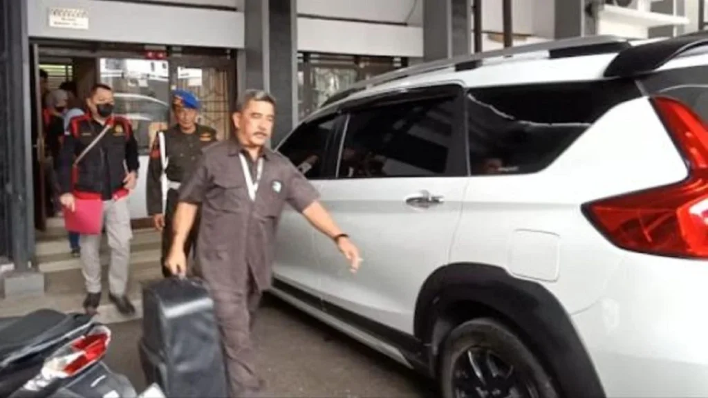 Penggeledahan Kantor DPRD Indramayu Kasus Tunjangan Perumahan Rp 16,8 M