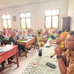 Ratusan Orang Tua Geruduk Disdik Indramayu Tuntut Kuota