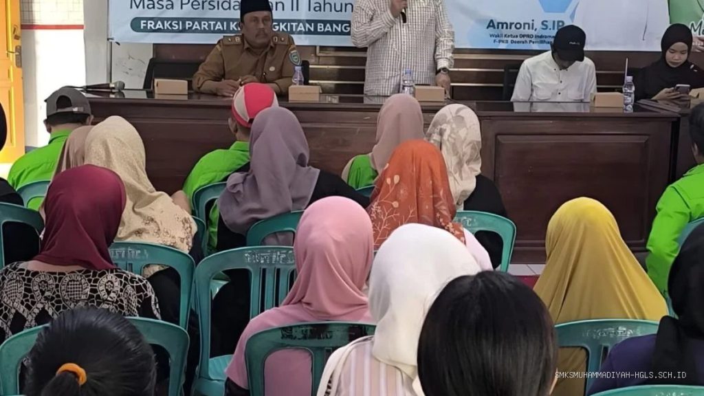 Amroni Pastikan RTLH Tepat Sasaran di Desa Kedokanbunder Indramayu