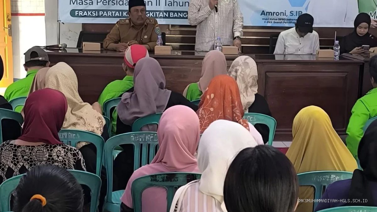 Amroni Pastikan RTLH Tepat Sasaran di Desa Kedokanbunder Indramayu