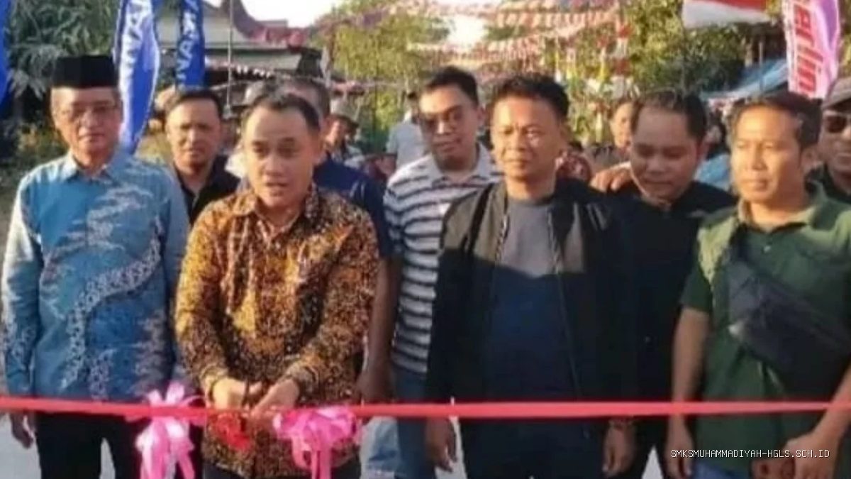 Jalan Mulus Akhirnya Terwujud, Warga Temiyang Berterima Kasih pada Lucky Hakim
