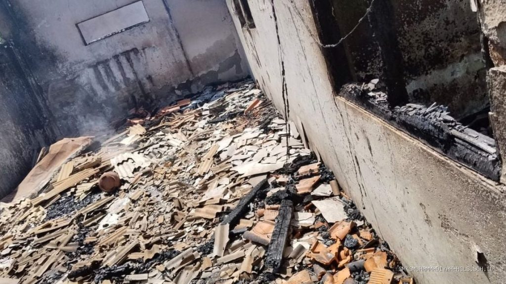 Kebakaran Rumah di Indramayu: Diduga Sengaja Dibakar, Rugi Rp200 Juta