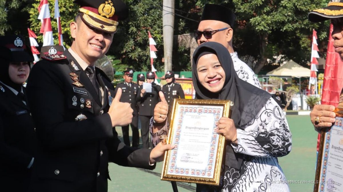 Polres Indramayu Rayakan Hari Bhayangkara ke-80: Penghargaan Personel Berprestasi