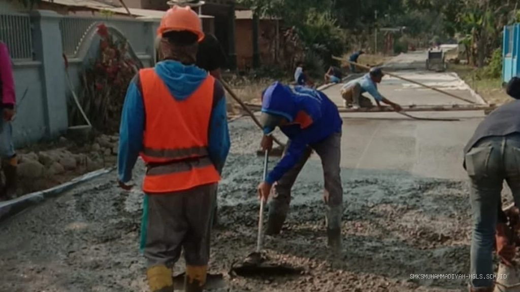 Proyek Cor Beton Jalan Temiyang-SP Pejaten Indramayu Disorot