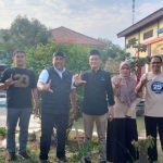 SMKN 1 Losarang Gelar Bakti Sosial: Tanam Pohon & Bagi Sembako