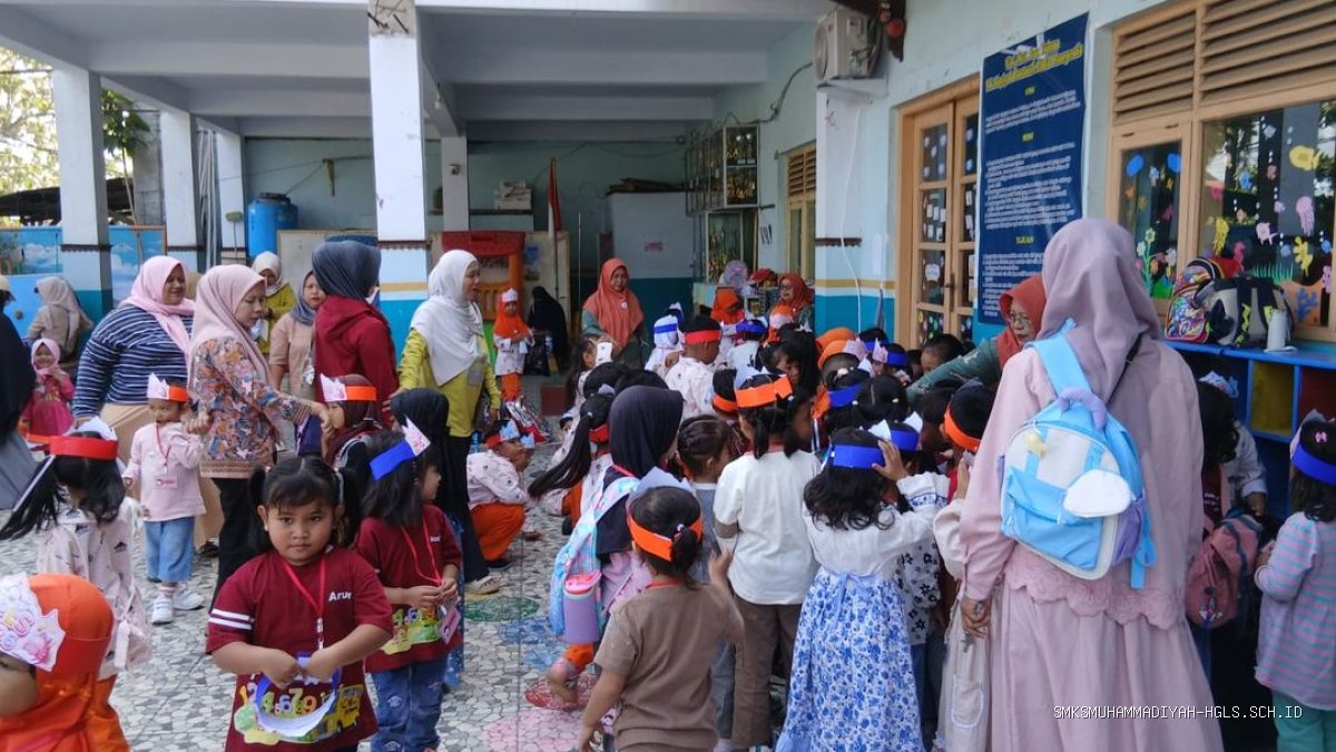 TK Aisyiyah Haurgeulis: FORTASI 5 Hari Bangun Kepercayaan Diri
