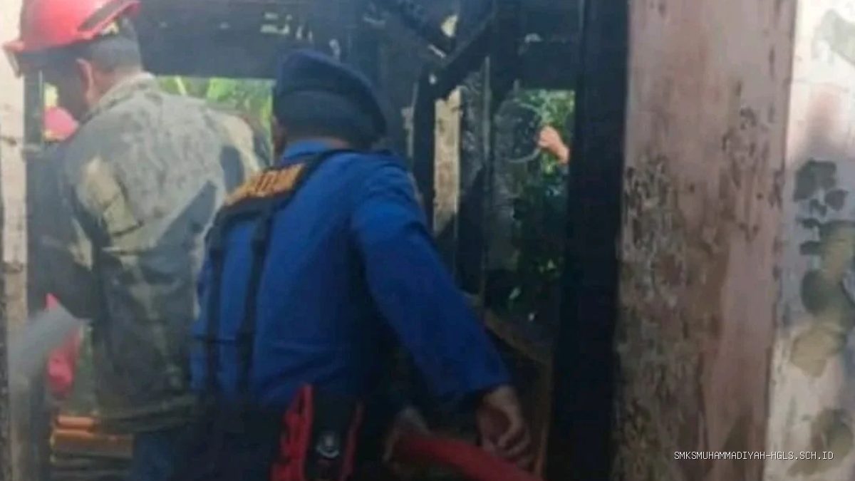 Tragedi Indramayu: Rumah Petani Ludes Dilalap Api, Korsleting Saat Padam!