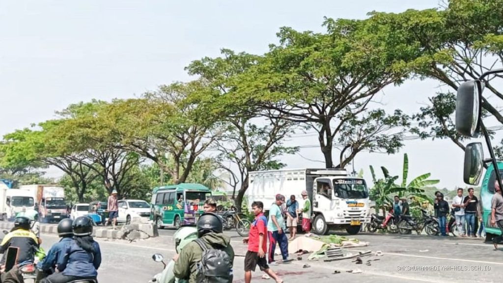 Tragedi Pantura Indramayu: Mobil Pengantar Pengantin Tewas, 8 Meninggal