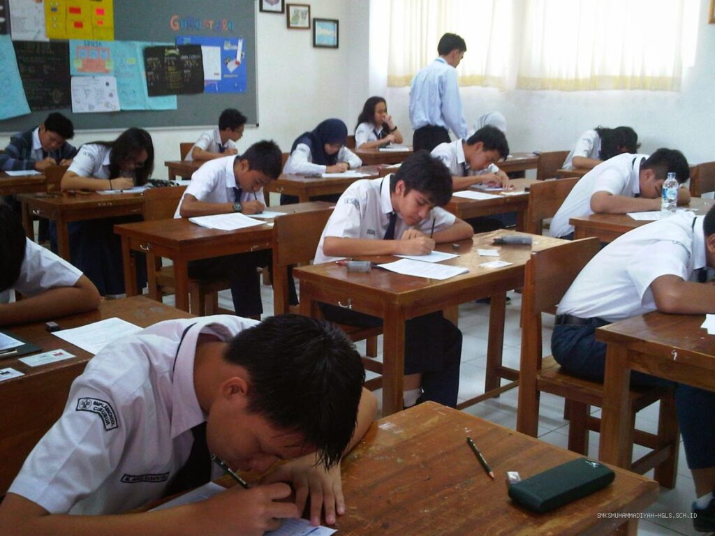 Belajar Pagi vs Malam: Mana Waktu Terbaik untuk Siswa?
