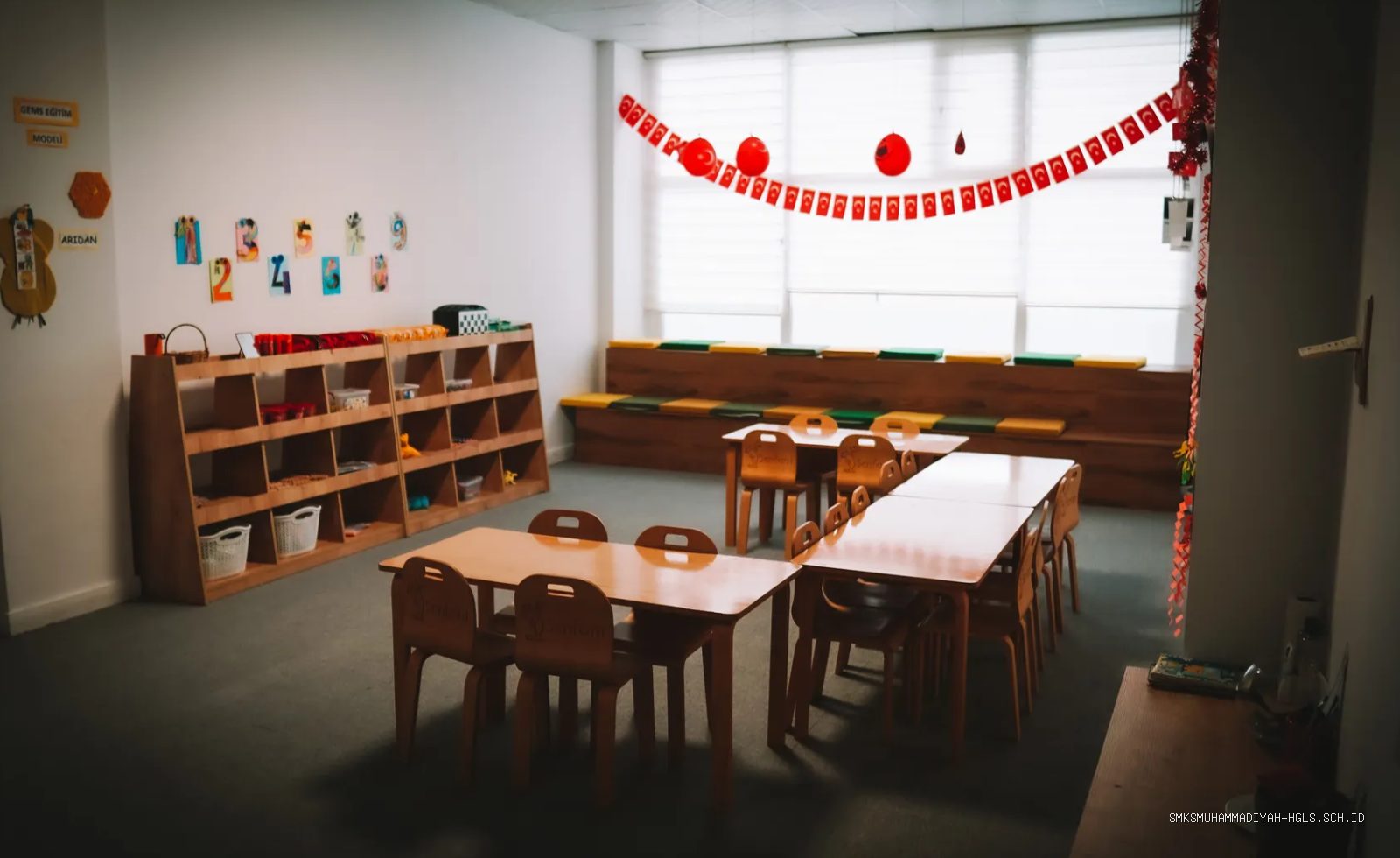 Photo by Batuhan Kocabaş via Pexels - Desain Ruang Kelas Nyaman: 7 Ide Kreatif Agar Siswa Betah Belajar