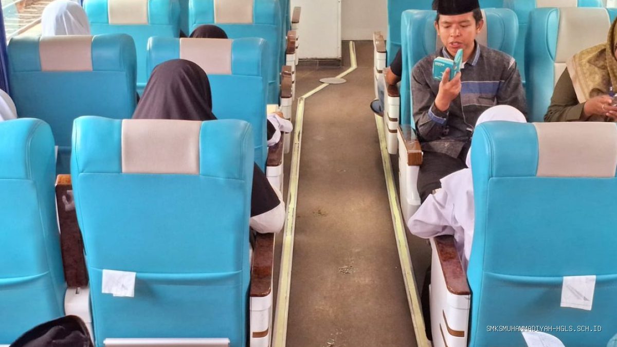 KAI Daop 3 Cirebon Ajak Anak Yatim Tahfidz Ngaji di Atas Kereta