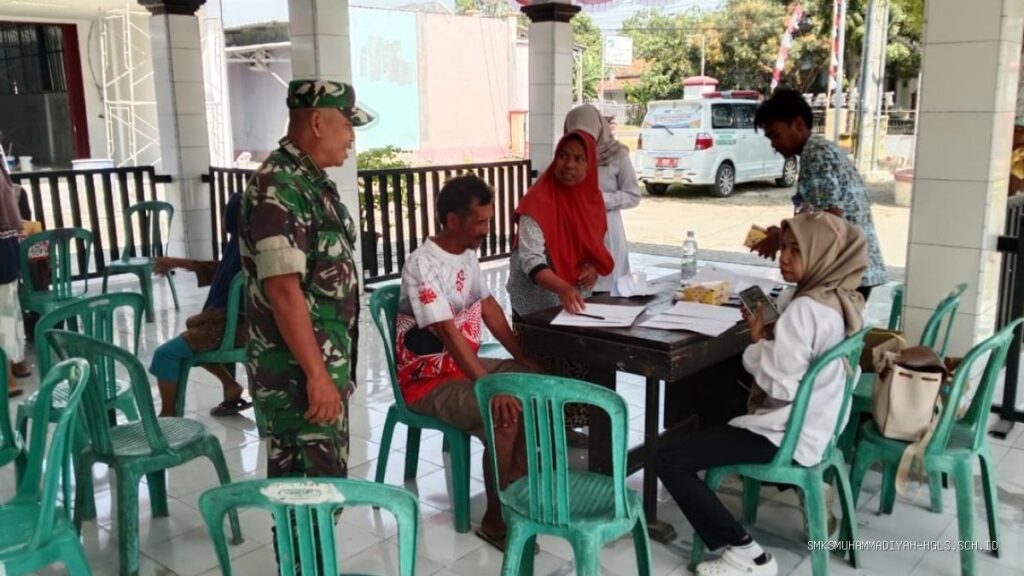 Skrining Massal TBC di Desa: Puskesmas Lelea dan Babinsa Bergerak