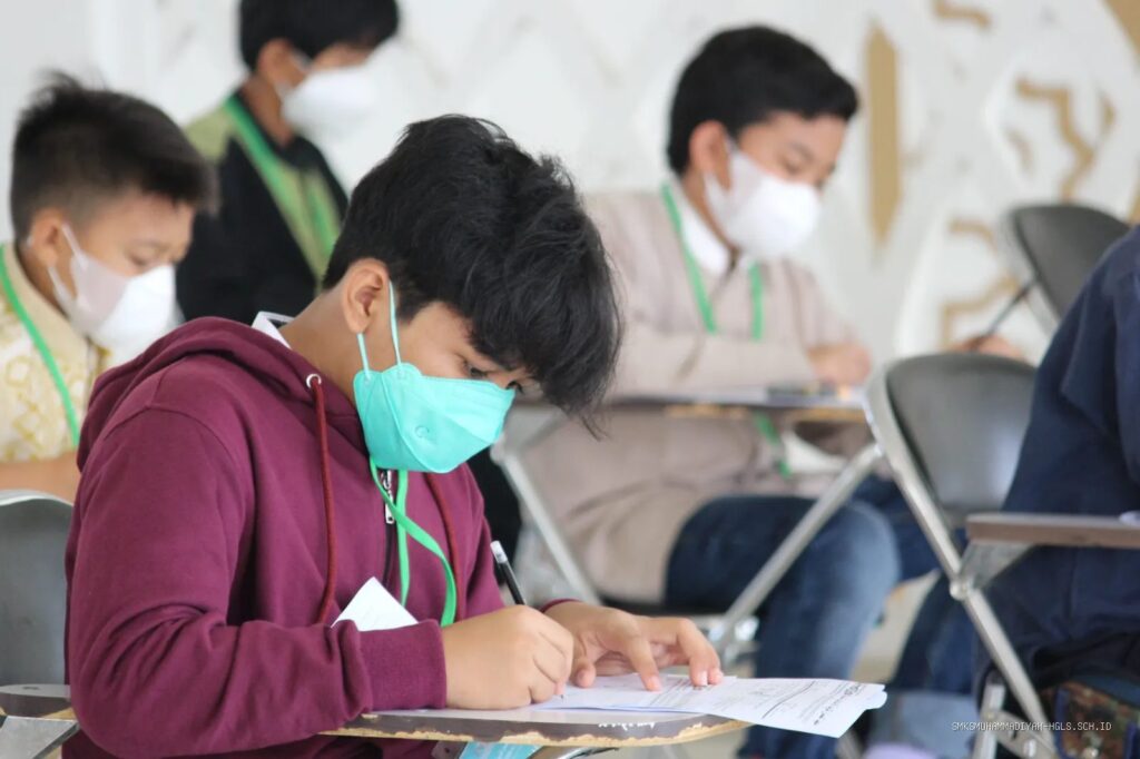 Strategi Lulus Ujian Akhir Sekolah dengan Nilai Maksimal