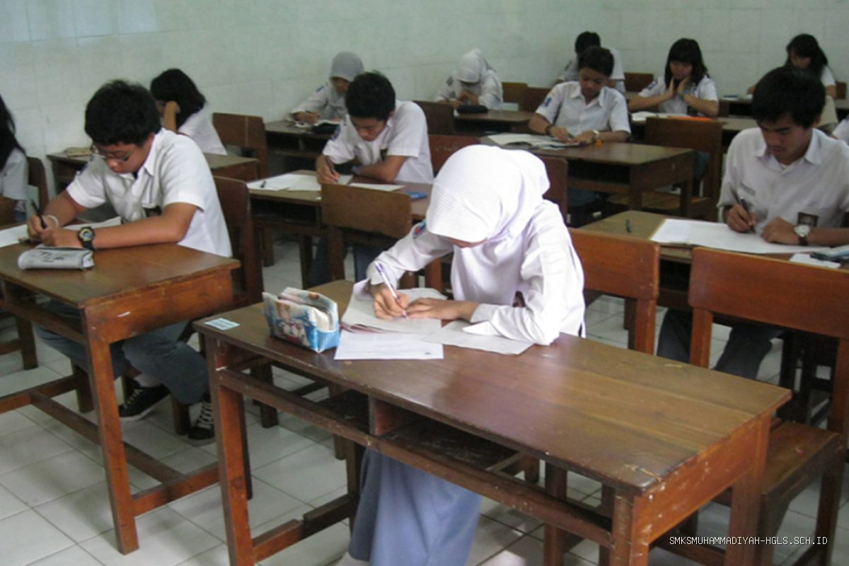 Photo by hai.grid.id - Etika Duduk di Kelas agar Nyaman dan Tidak Mengganggu Teman