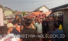 Kebakaran di Eretan Wetan: 11 Keluarga Kehilangan Tempat Tinggal, Lucky Hakim Tinjau Lokasi