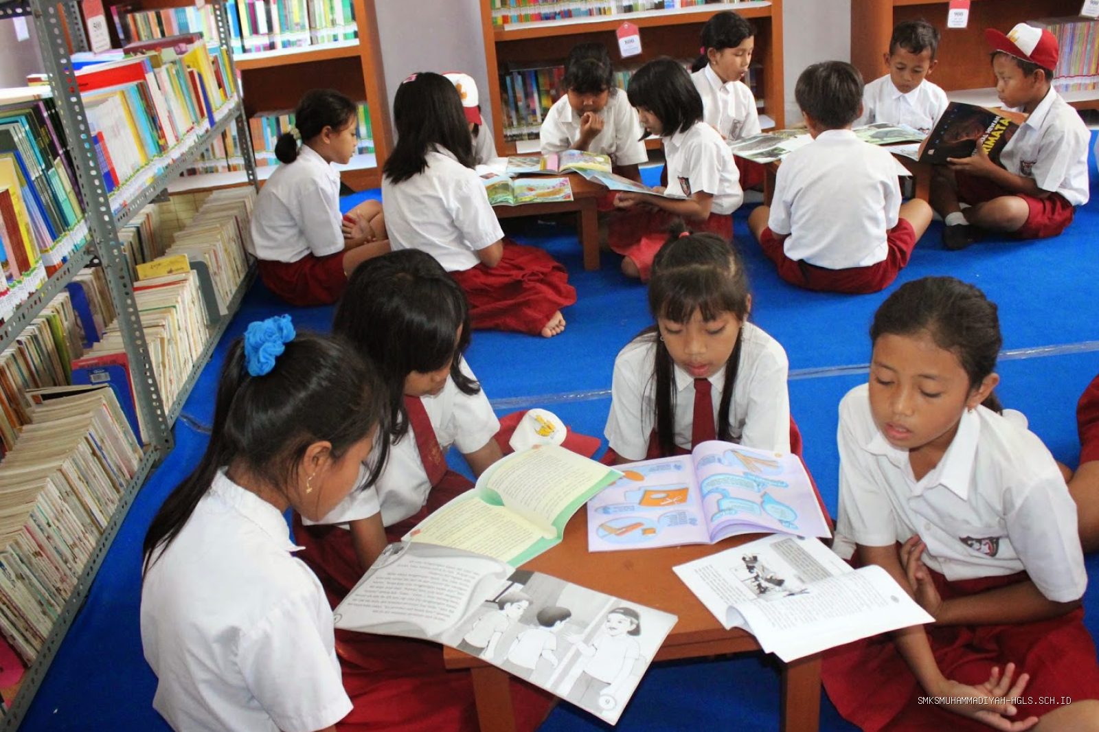 Photo by perpussdn1temuguruh.blogspot.com - Manfaat Membaca Buku 15 Menit Setiap Hari bagi Siswa