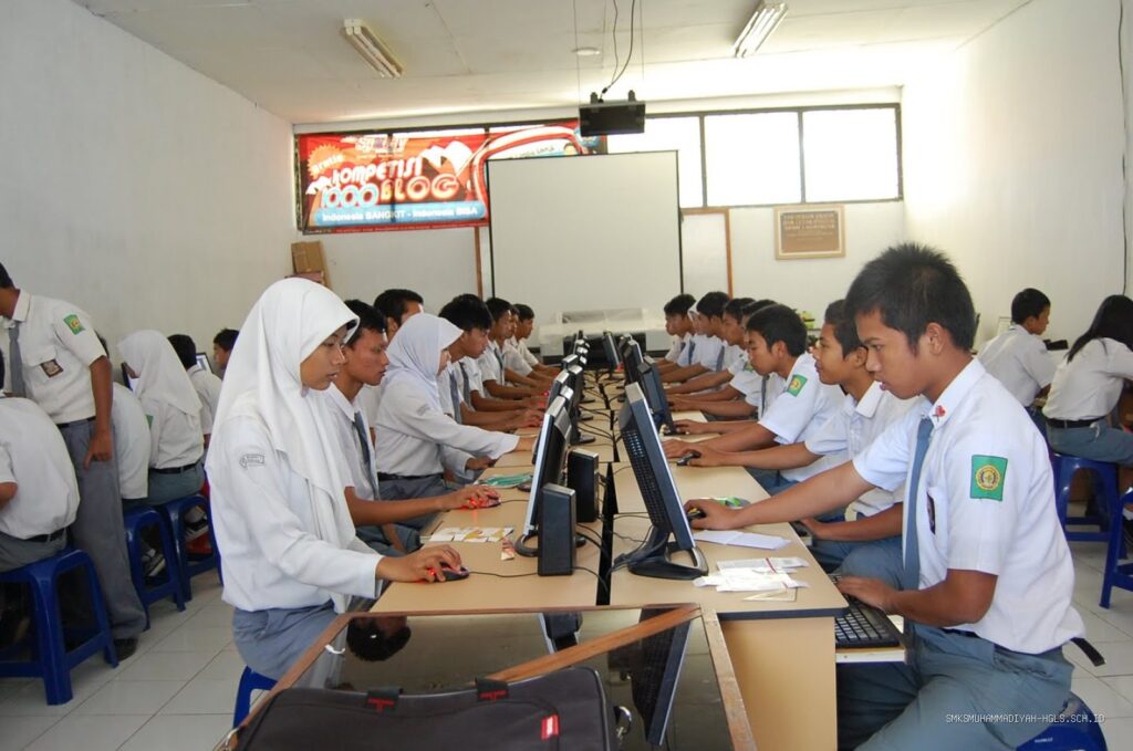 Rekomendasi Jurusan SMK Paling Dicari Industri dan Prospek Kerjanya