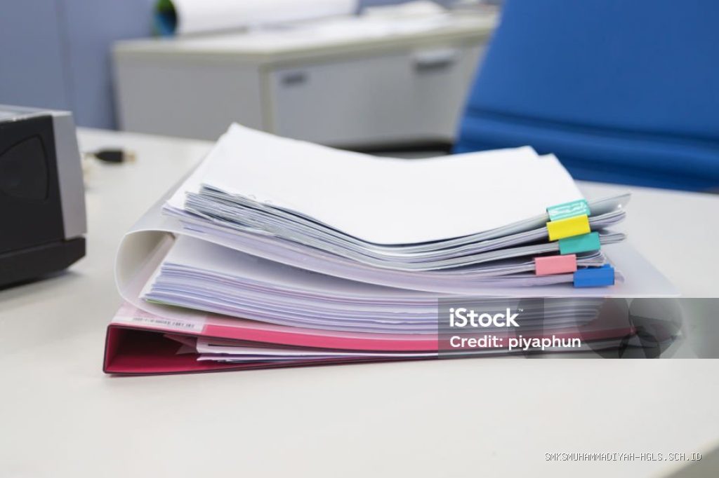 Photo by istockphoto.com - Contoh Format Penulisan Sistematika Laporan PKL Sesuai Standar Sekolah